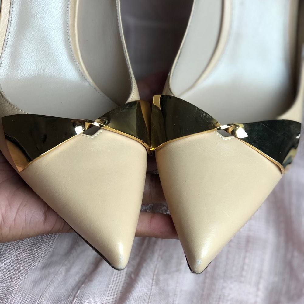 Stuart Weitzman Stanton Bow heel pump - Picture 4 of 8